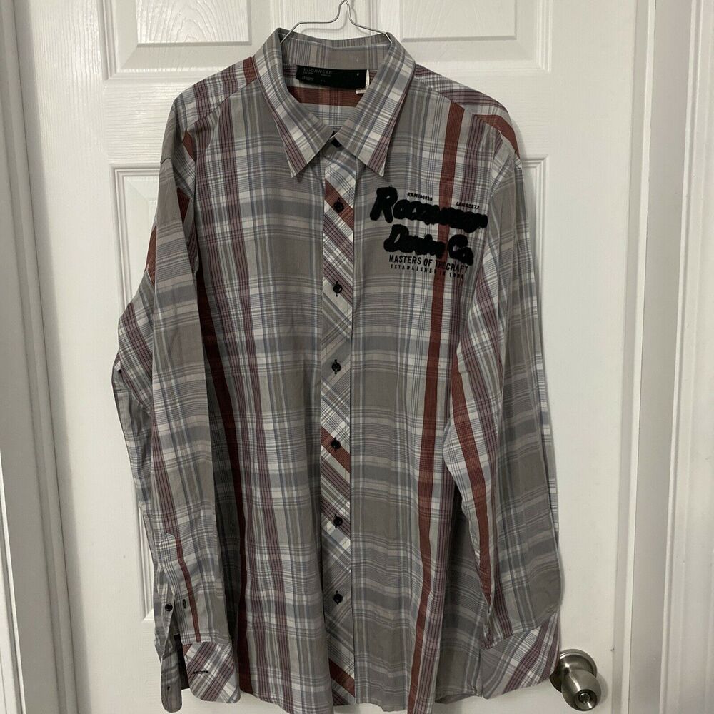 Mens Rocawear button front shirt Size 2xl